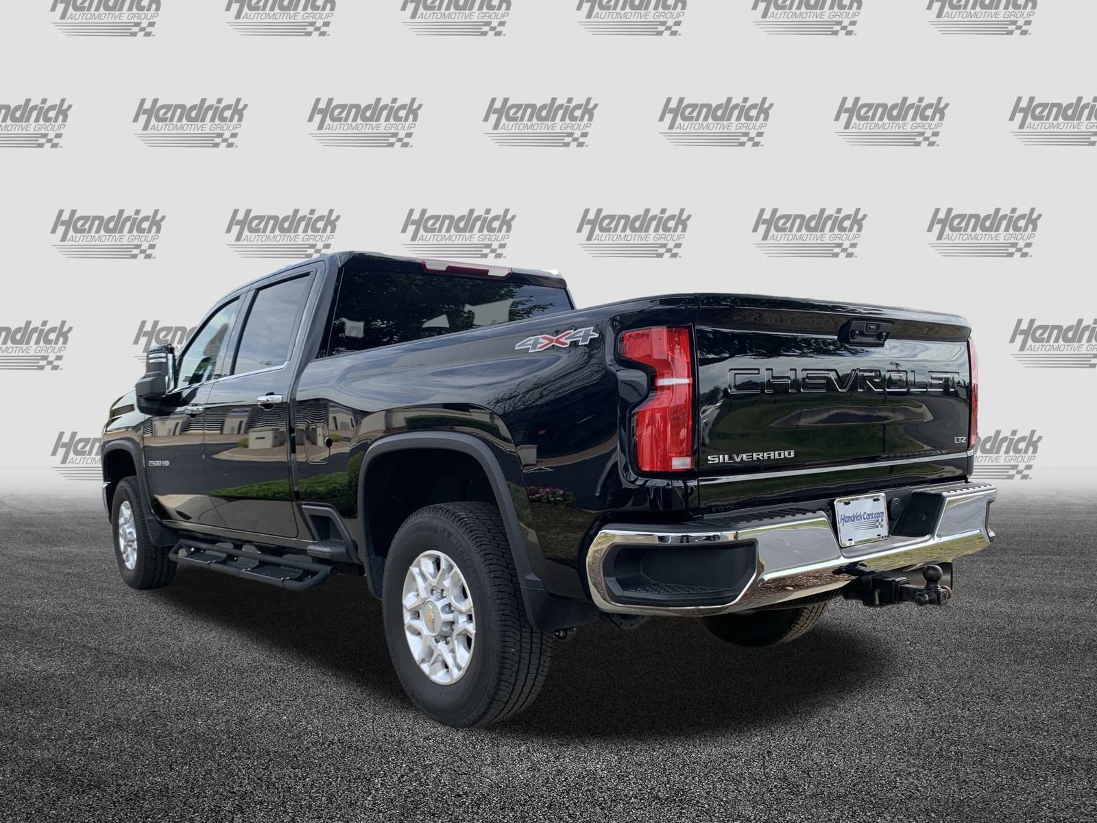 Used 2024 Chevrolet Silverado 2500 LTZ image 8