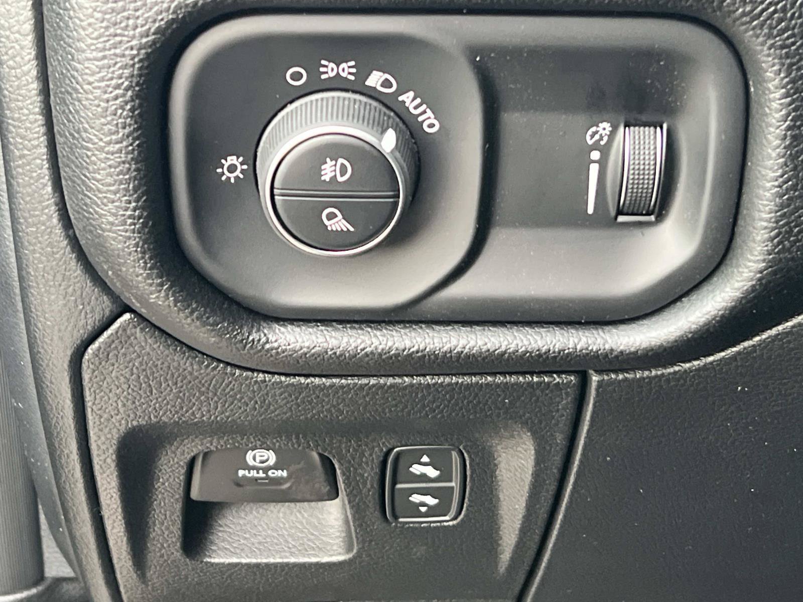 New 2026 RAM 1500 Big Horn AWD/4WD image 23