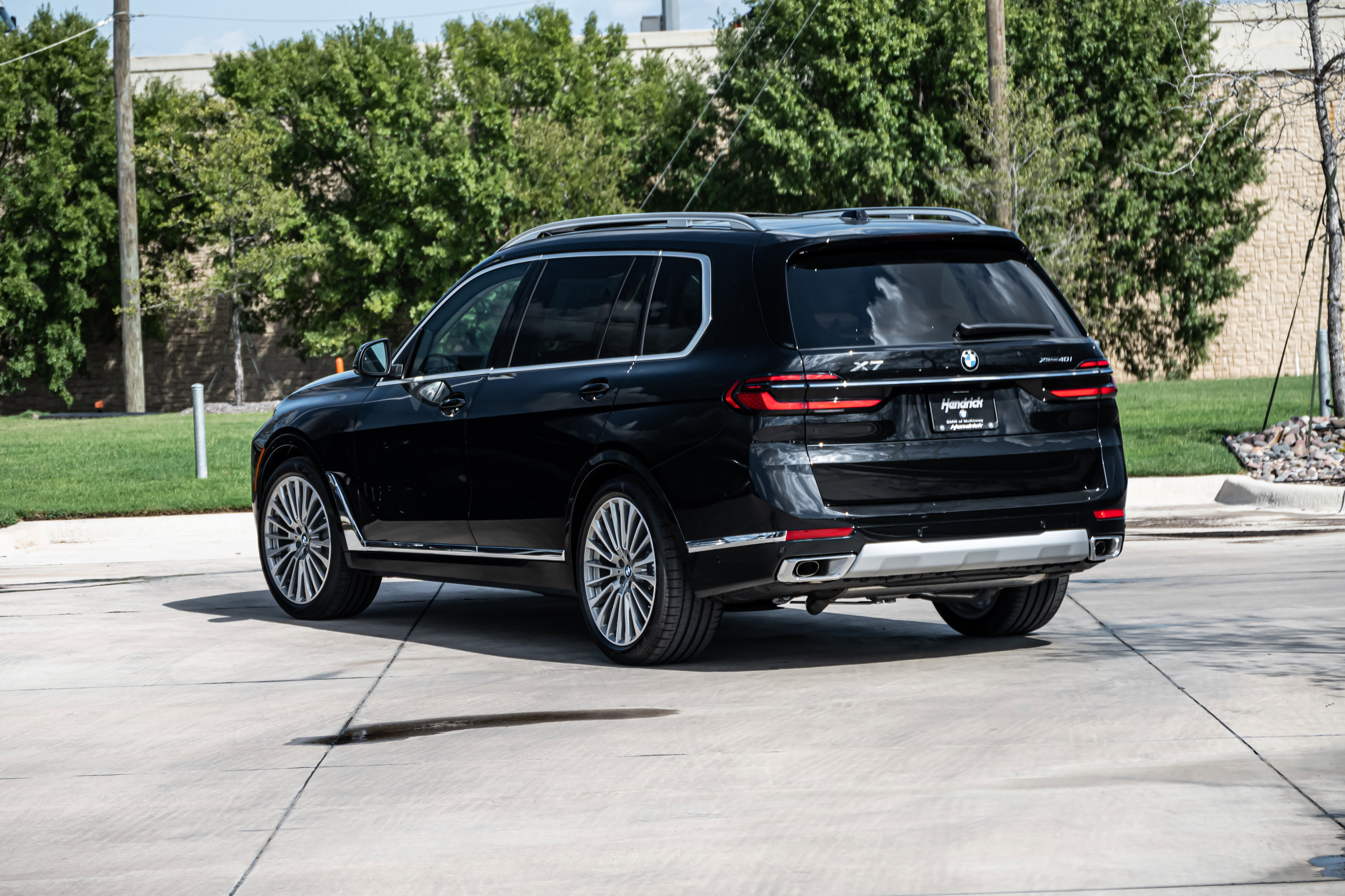 New 2026 BMW X7 xDrive40i w/ Premium Package image 3