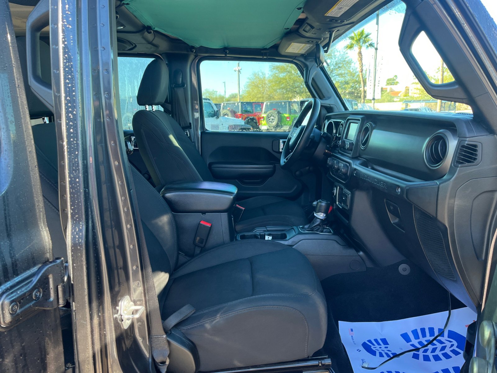 Used 2018 Jeep Wrangler Unlimited Sport image 19