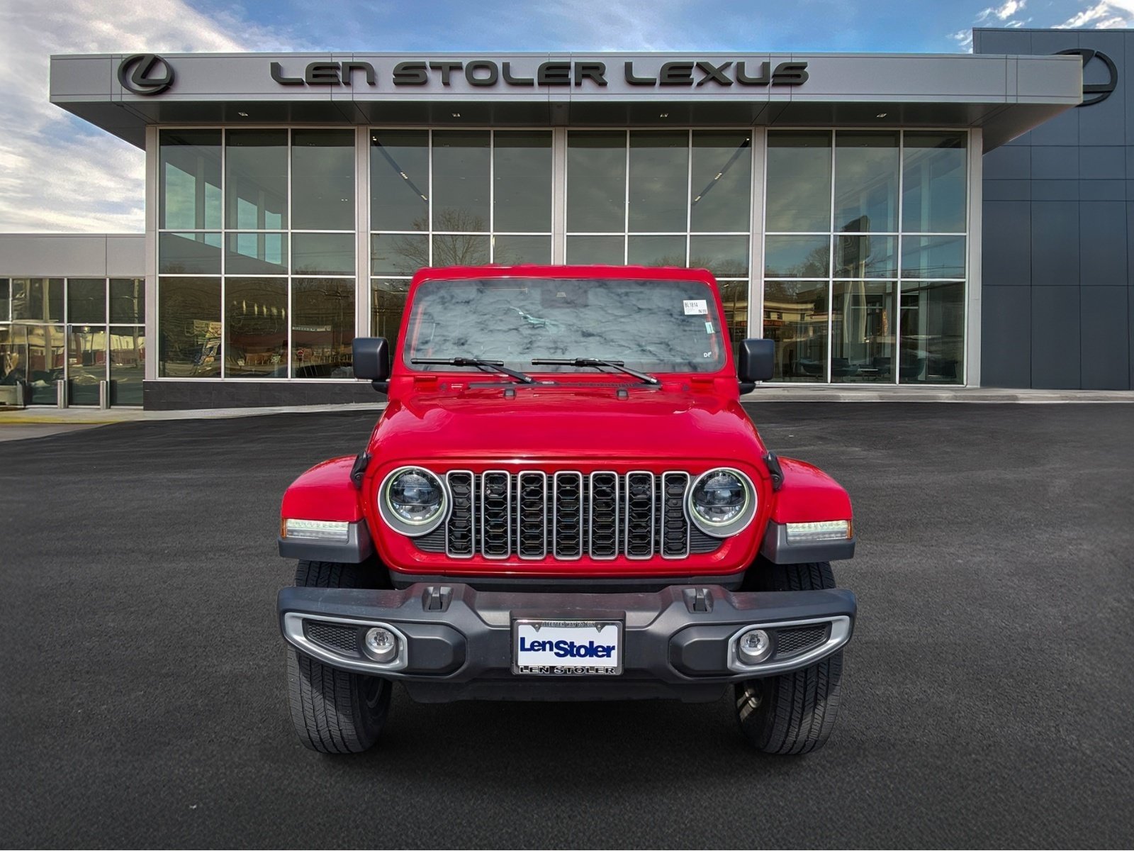Used 2025 Jeep Wrangler Unlimited Sahara AWD/4WD image 8
