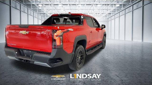 Certified 2025 Chevrolet Silverado EV LT AWD/4WD image 9