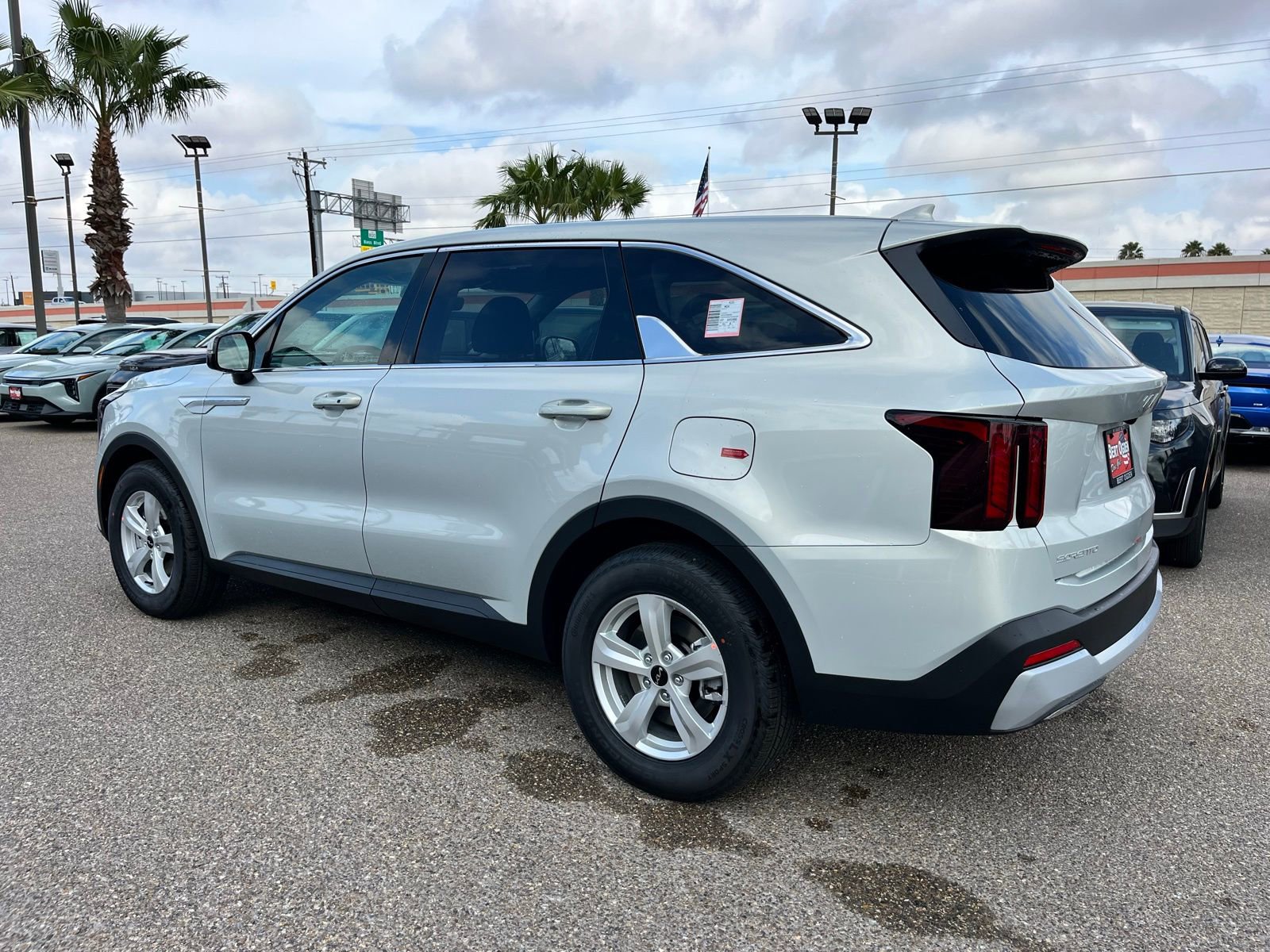 New 2026 Kia Sorento LX FWD image 4