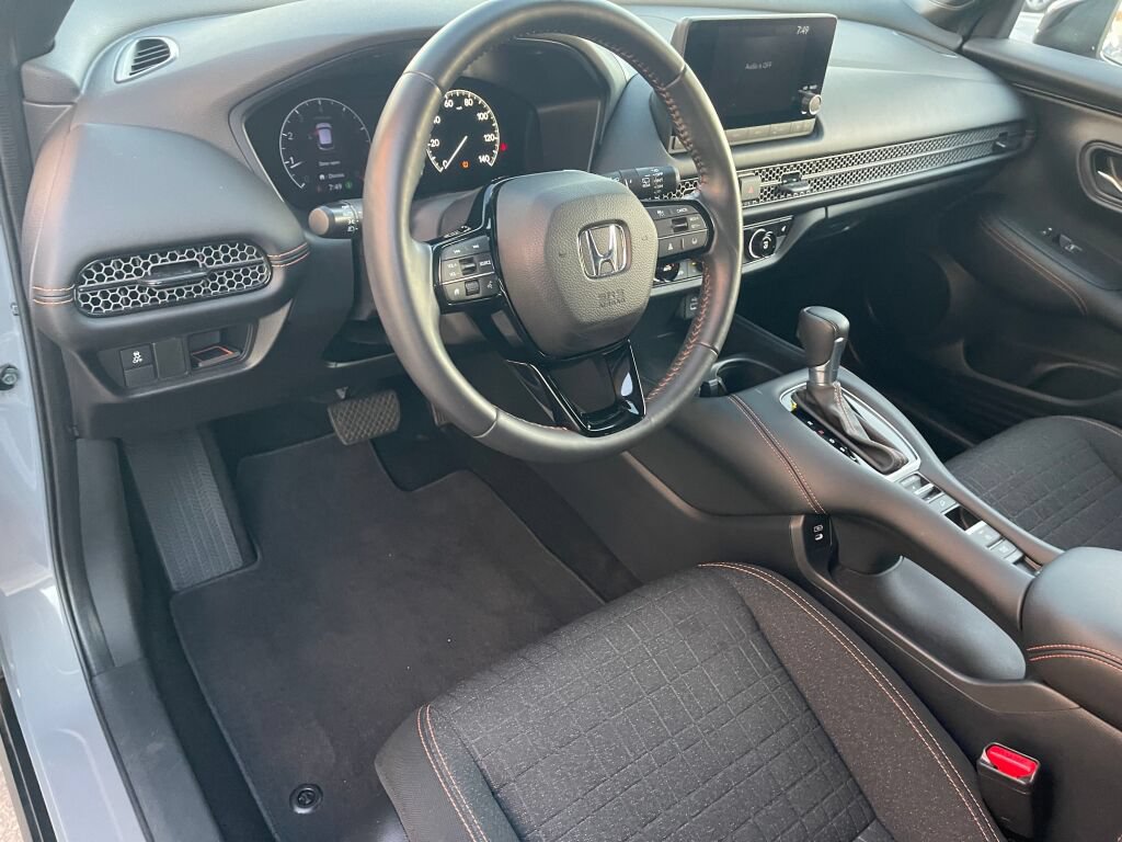 Certified 2024 Honda HR-V Sport image 5