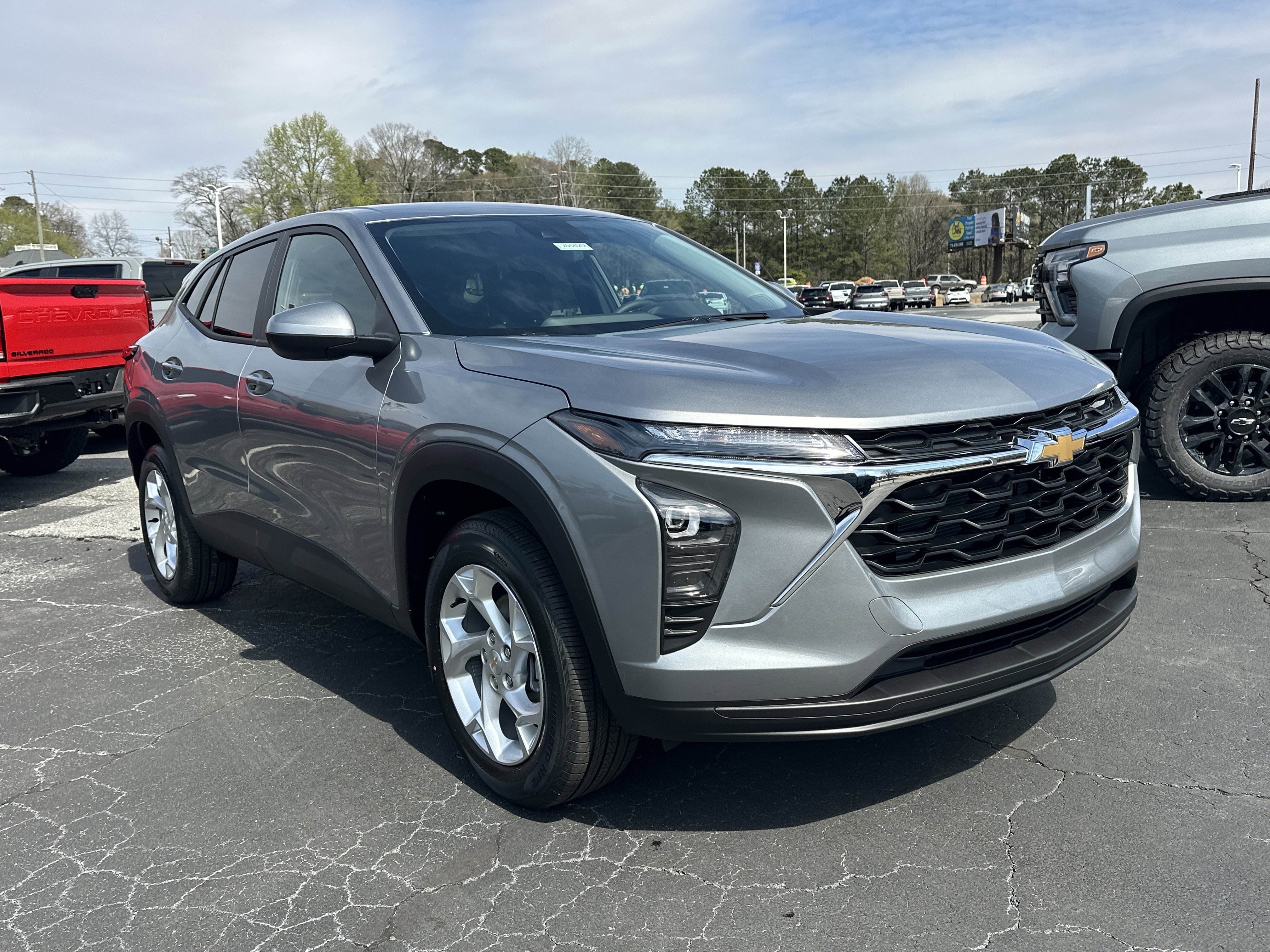 New 2026 Chevrolet Trax LS video 2