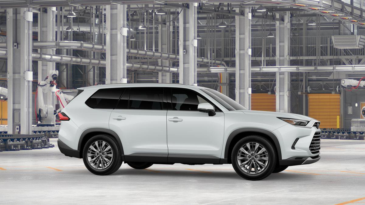 New 2026 Toyota Grand Highlander Platinum image 13