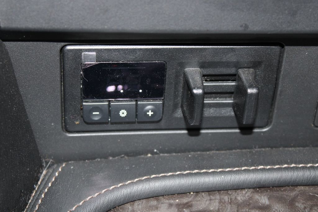 Used 2023 Nissan Armada Platinum w/ Captain's Chairs Package image 32