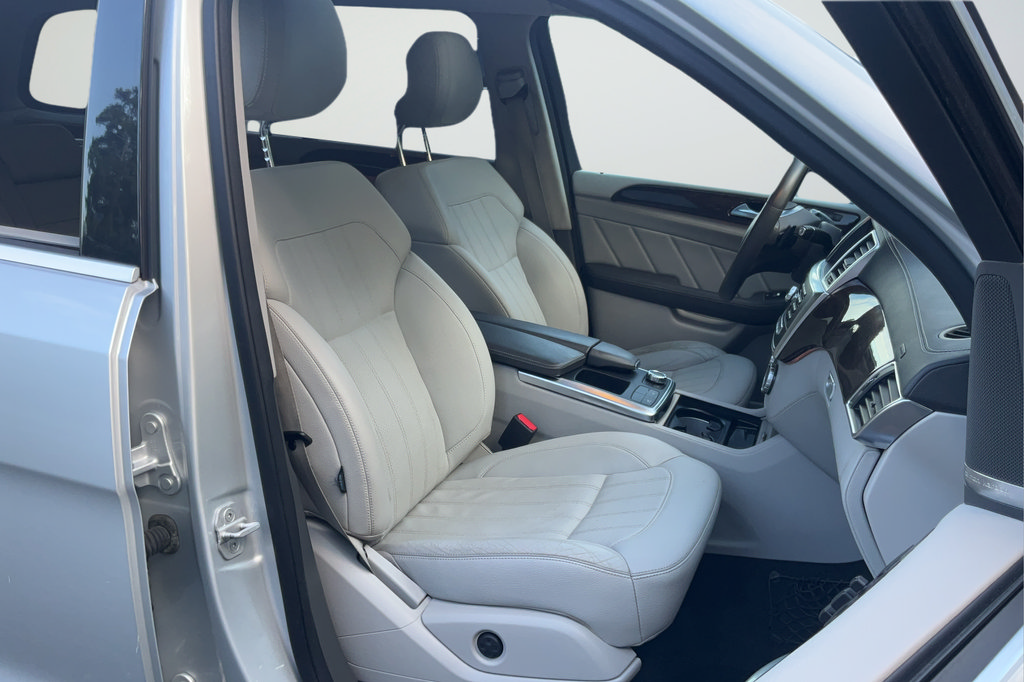 Used 2016 Mercedes-Benz GL 450 4MATIC image 19