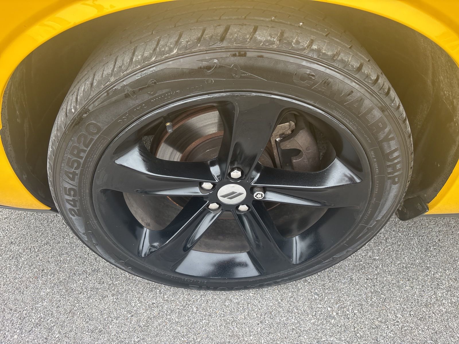 Used 2017 Dodge Challenger R/T image 11