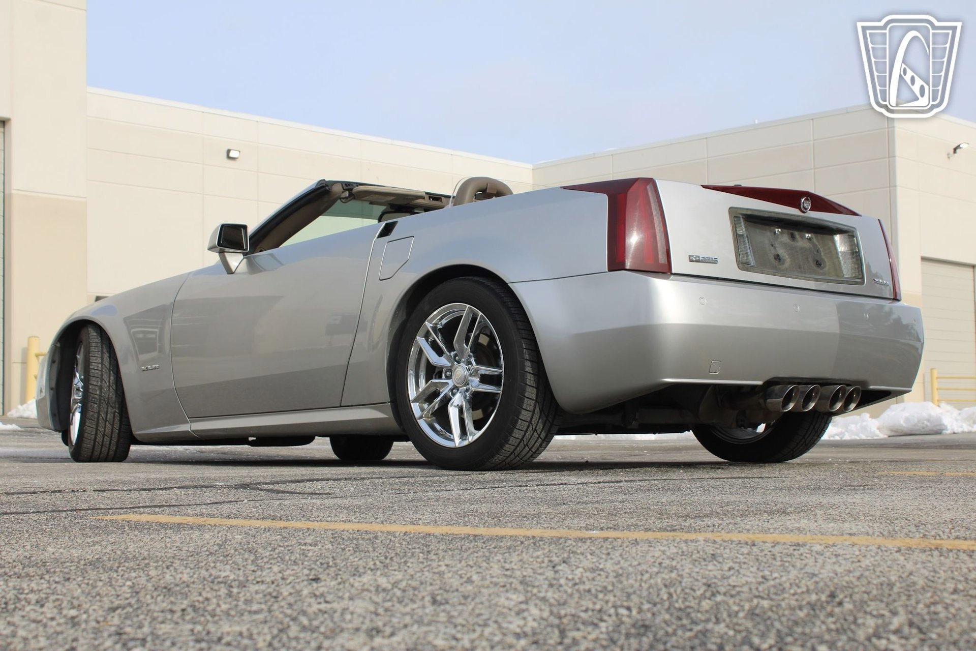 Used 2005 Cadillac XLR image 9