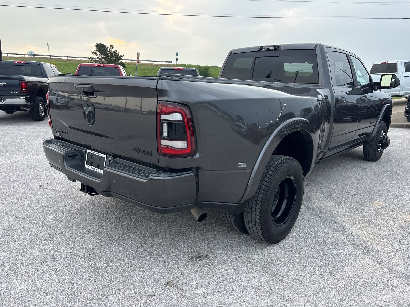 Used 2022 RAM 3500 Limited w/ Night Edition AWD/4WD image 6