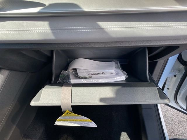 New 2025 Volkswagen Tiguan SE image 49