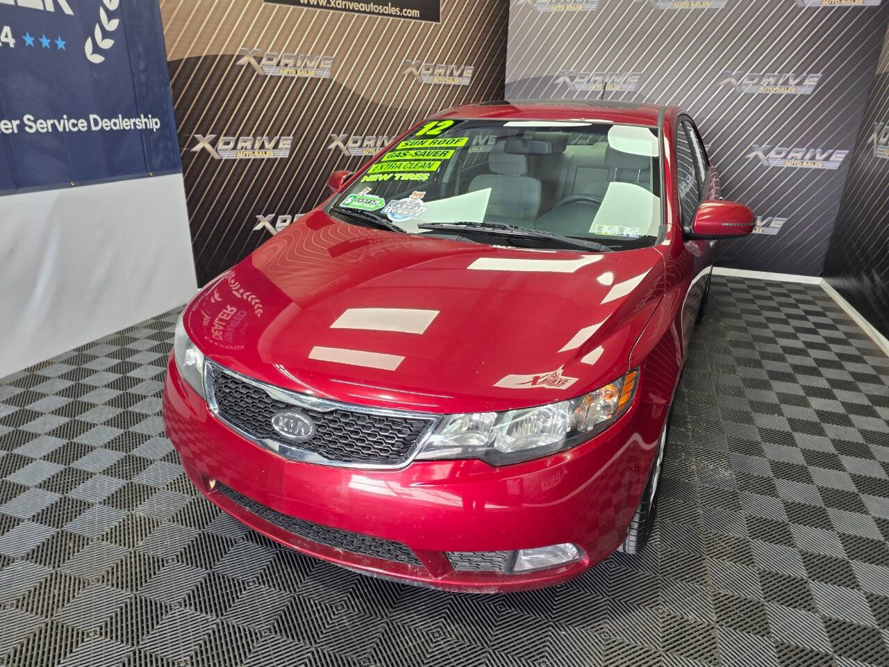 Used 2012 Kia Forte EX w/ Tech Pkg image 3