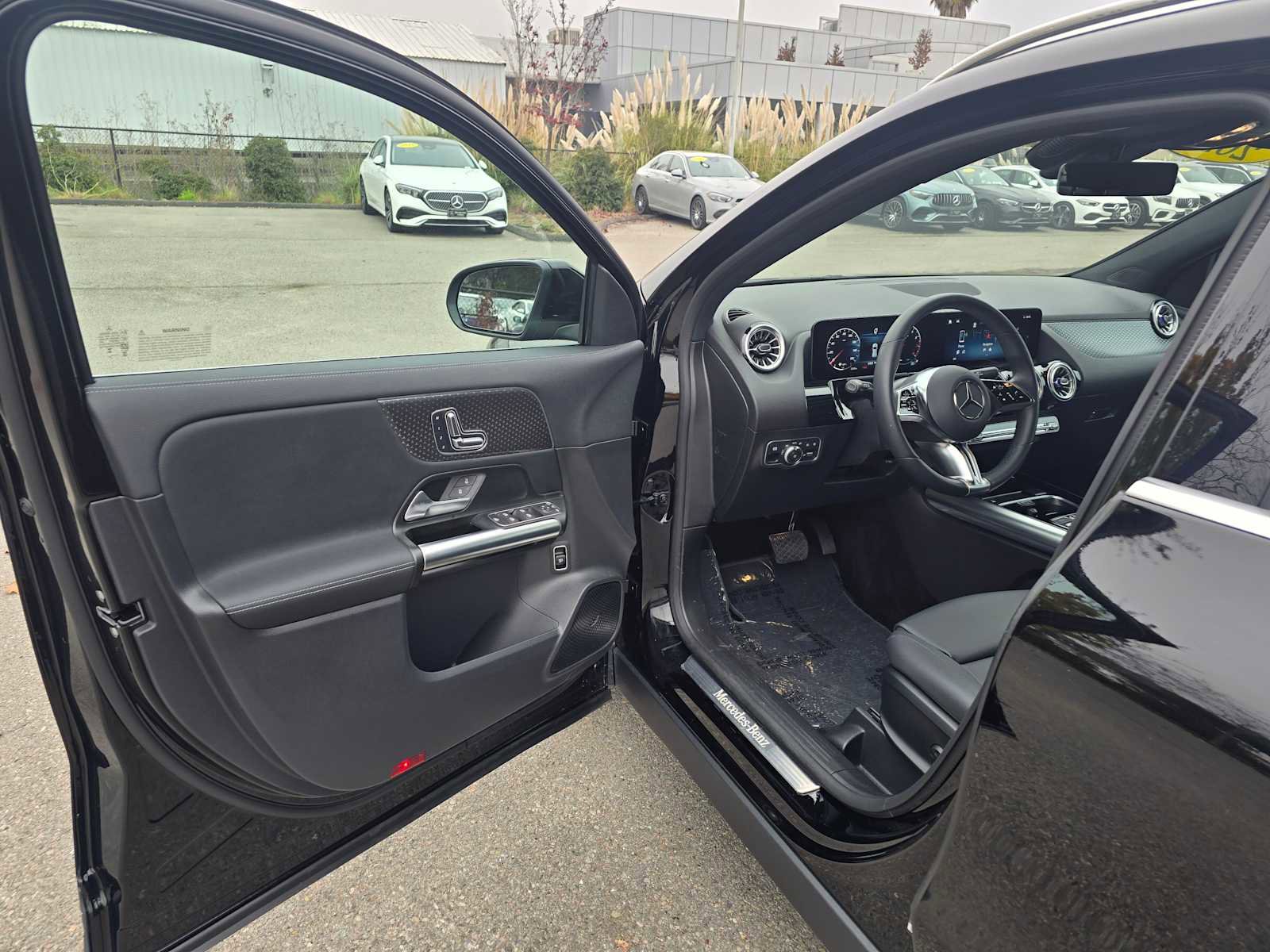 Used 2025 Mercedes-Benz GLA 250 image 22