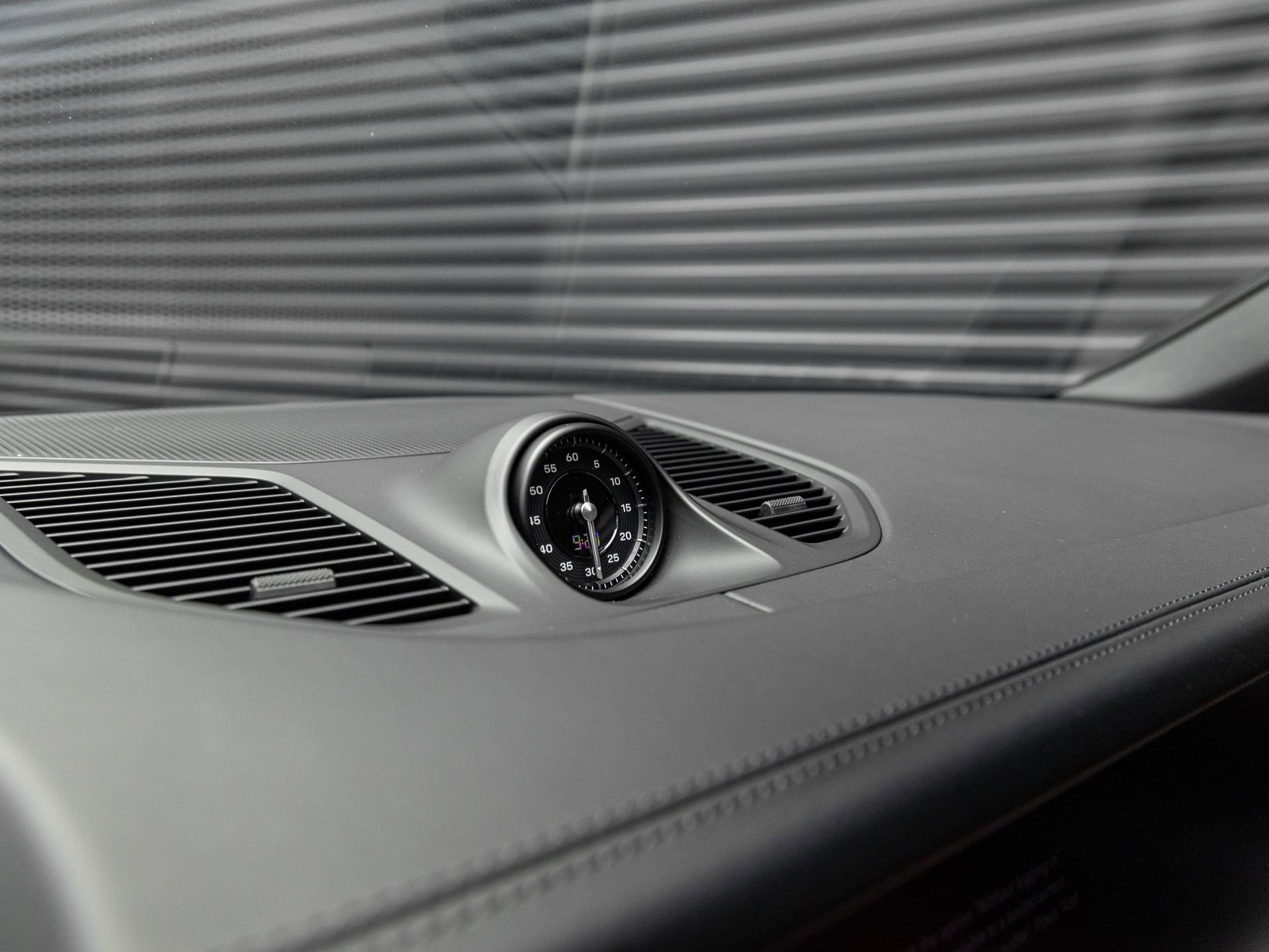 New 2026 Porsche Cayenne E-Hybrid Coupe image 21