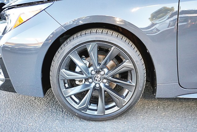 Used 2026 Toyota Corolla SE w/ SE Package FWD image 14