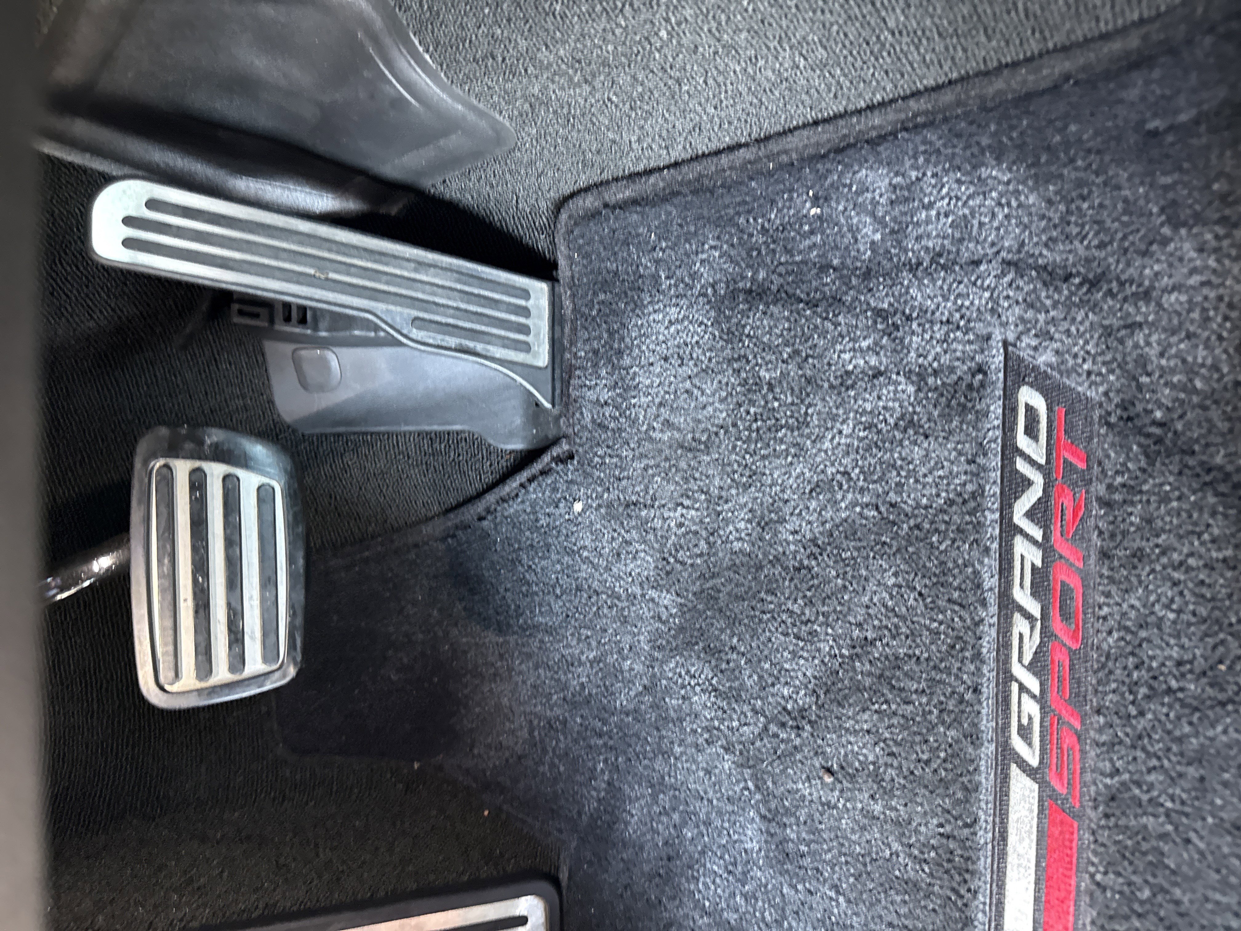 Used 2018 Chevrolet Corvette Grand Sport RWD image 17