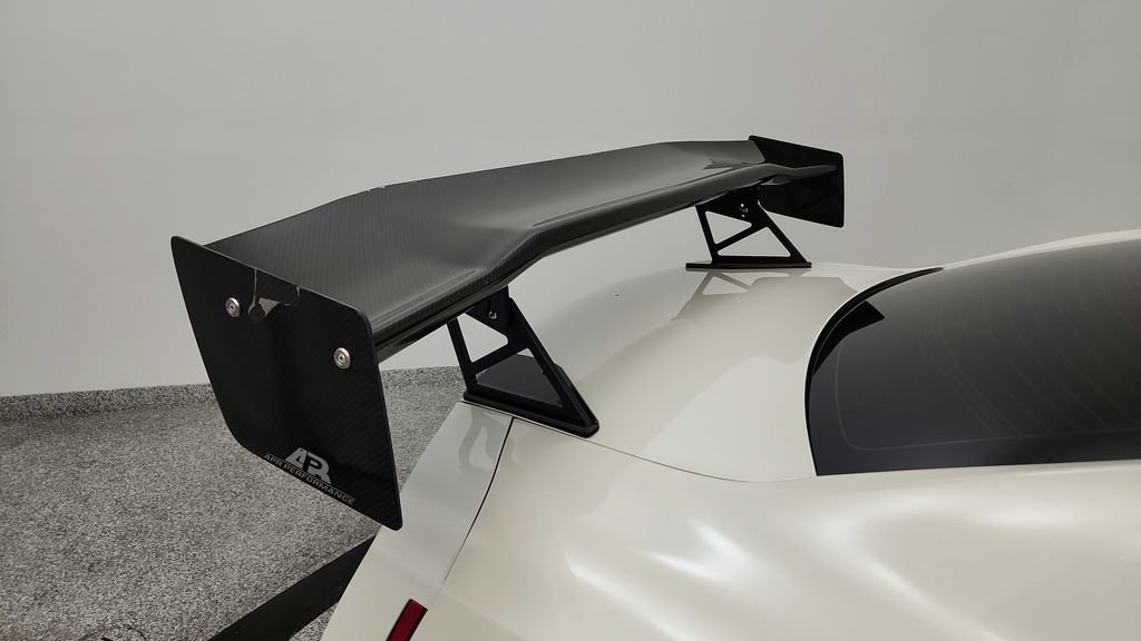 Used 2019 Nissan GT-R AWD/4WD image 44