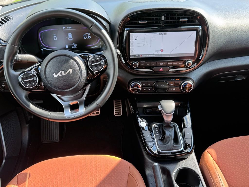Used 2024 Kia Soul EX w/ Option Group 015 FWD image 25