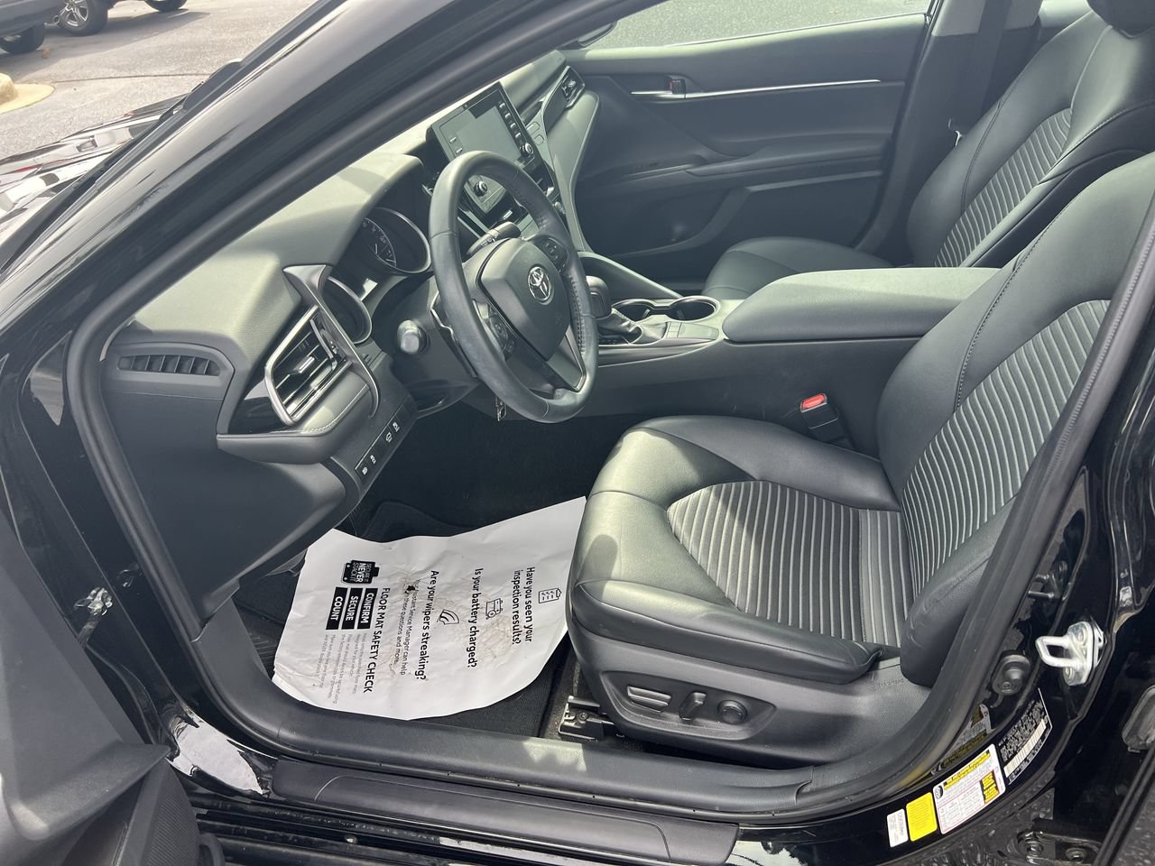 Used 2024 Toyota Camry SE FWD image 16
