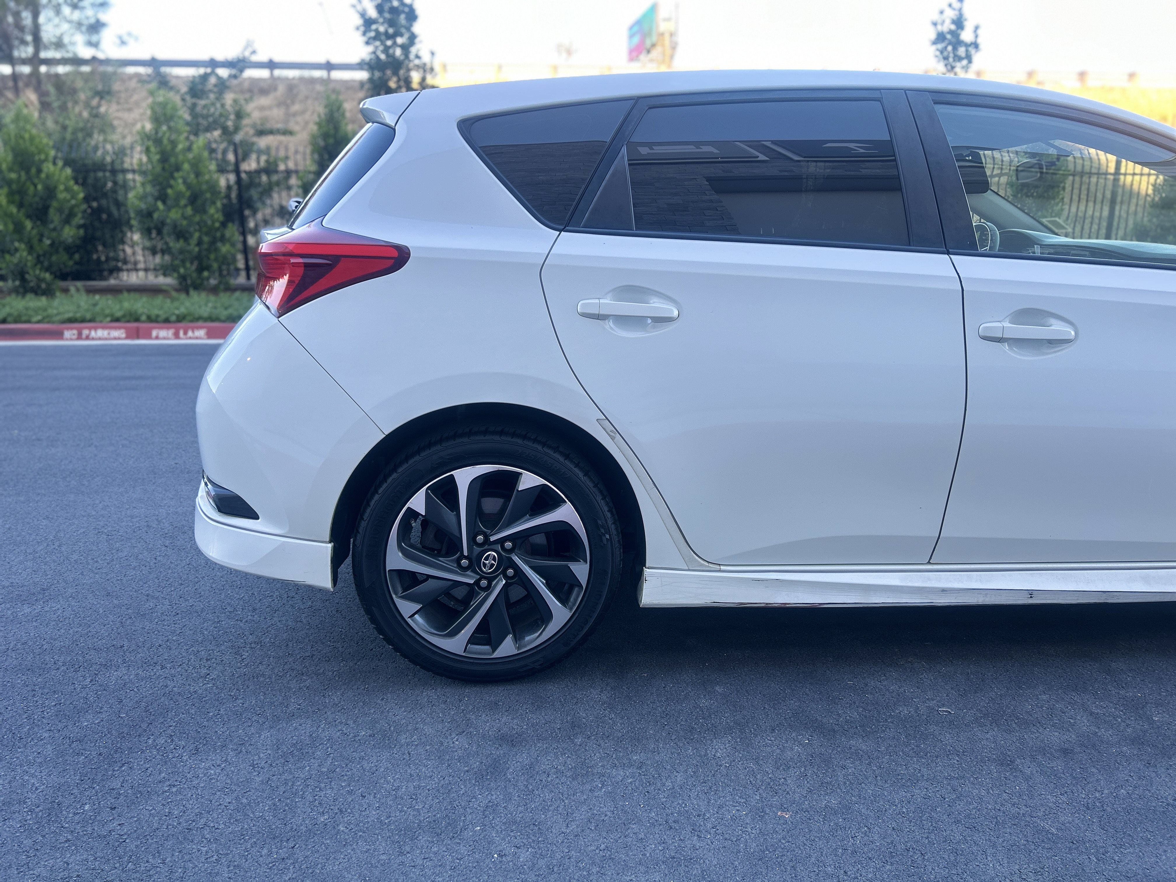Used 2016 Scion iM FWD image 2