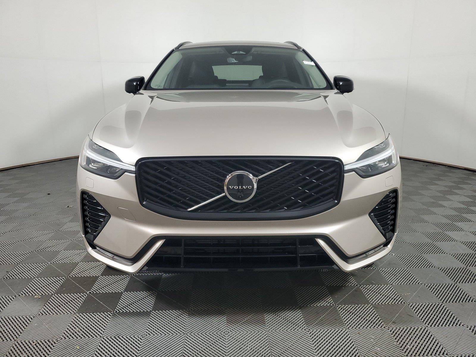 New 2027 Volvo XC60 B5 Ultra AWD/4WD image 2