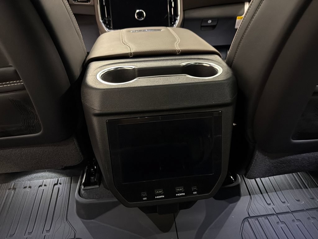 New 2026 GMC Yukon XL Denali Ultimate w/ LPO, Floor Liner Package AWD/4WD image 14