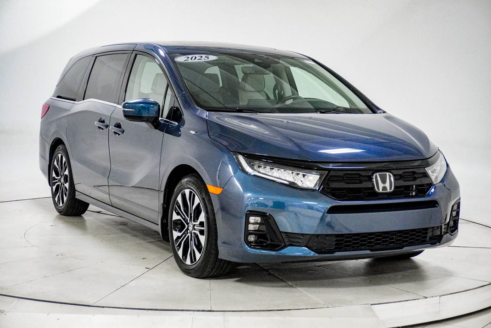 Used 2025 Honda Odyssey Elite image 15