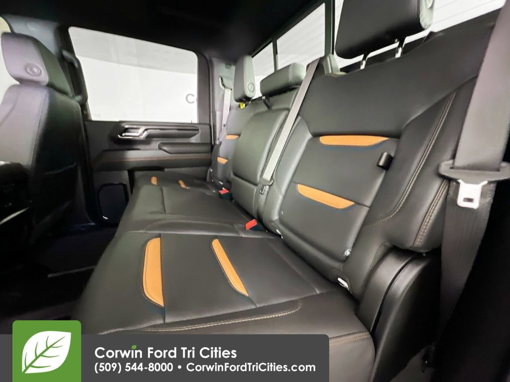 Used 2025 GMC Sierra 3500 AT4 w/ AT4 Premium Plus Package image 28