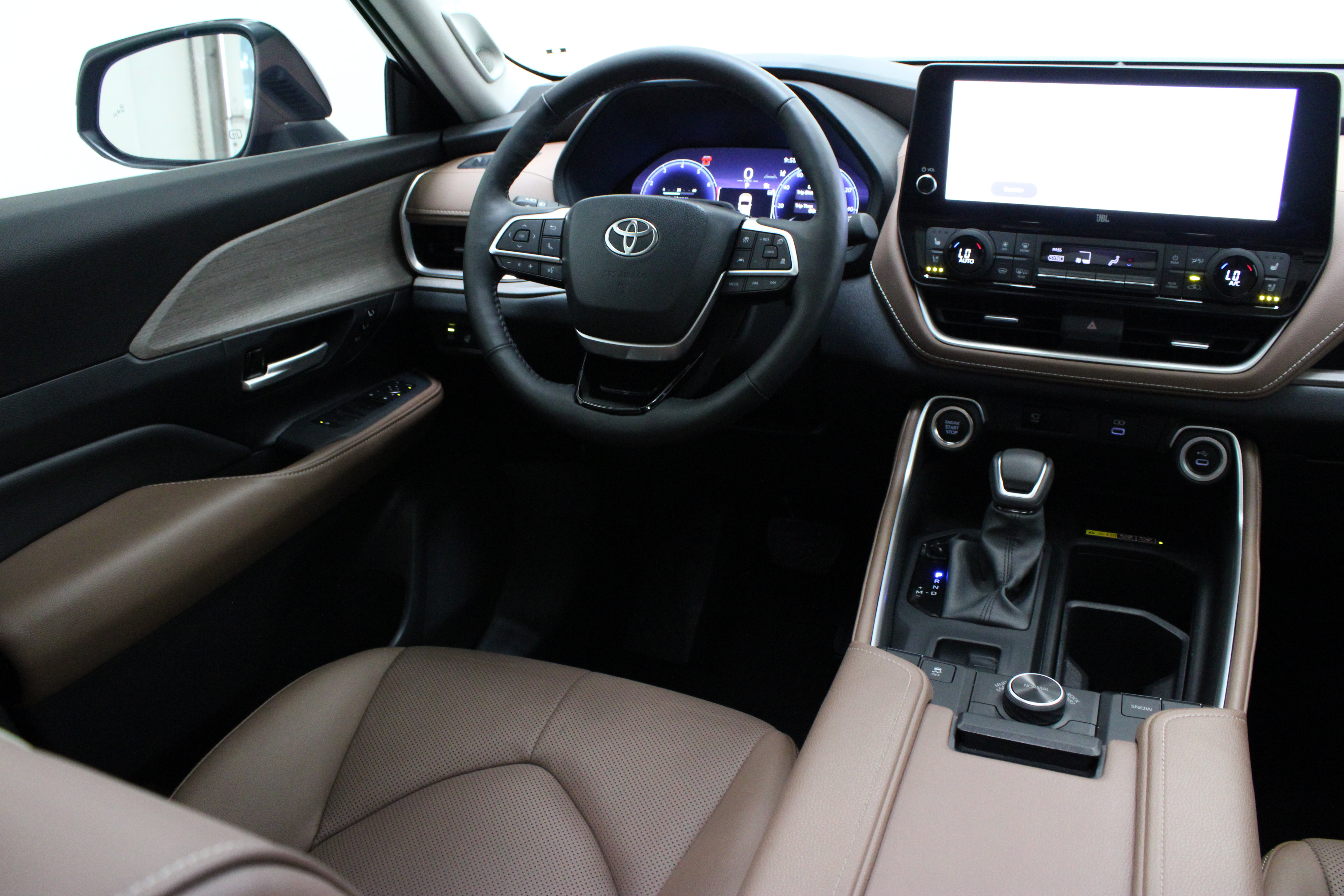 Used 2026 Toyota Grand Highlander AWD image 35