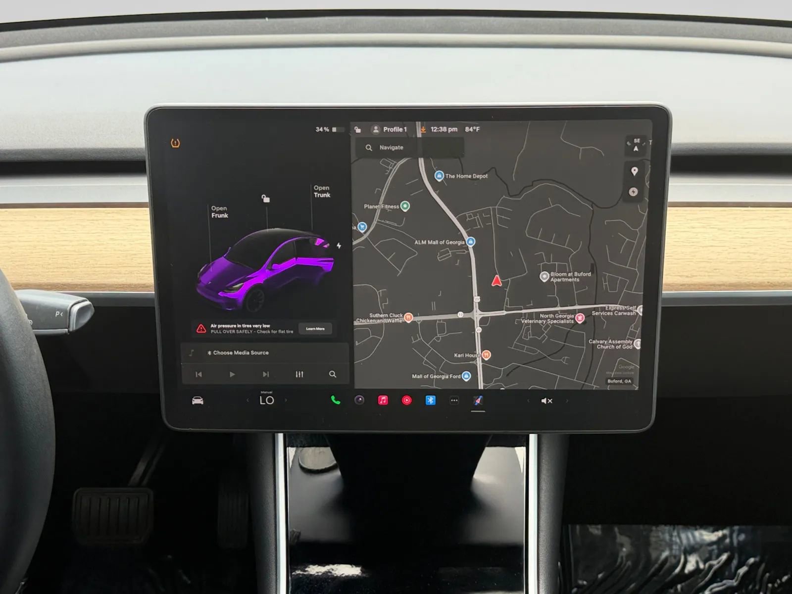 Used 2020 Tesla Model Y Long Range image 16