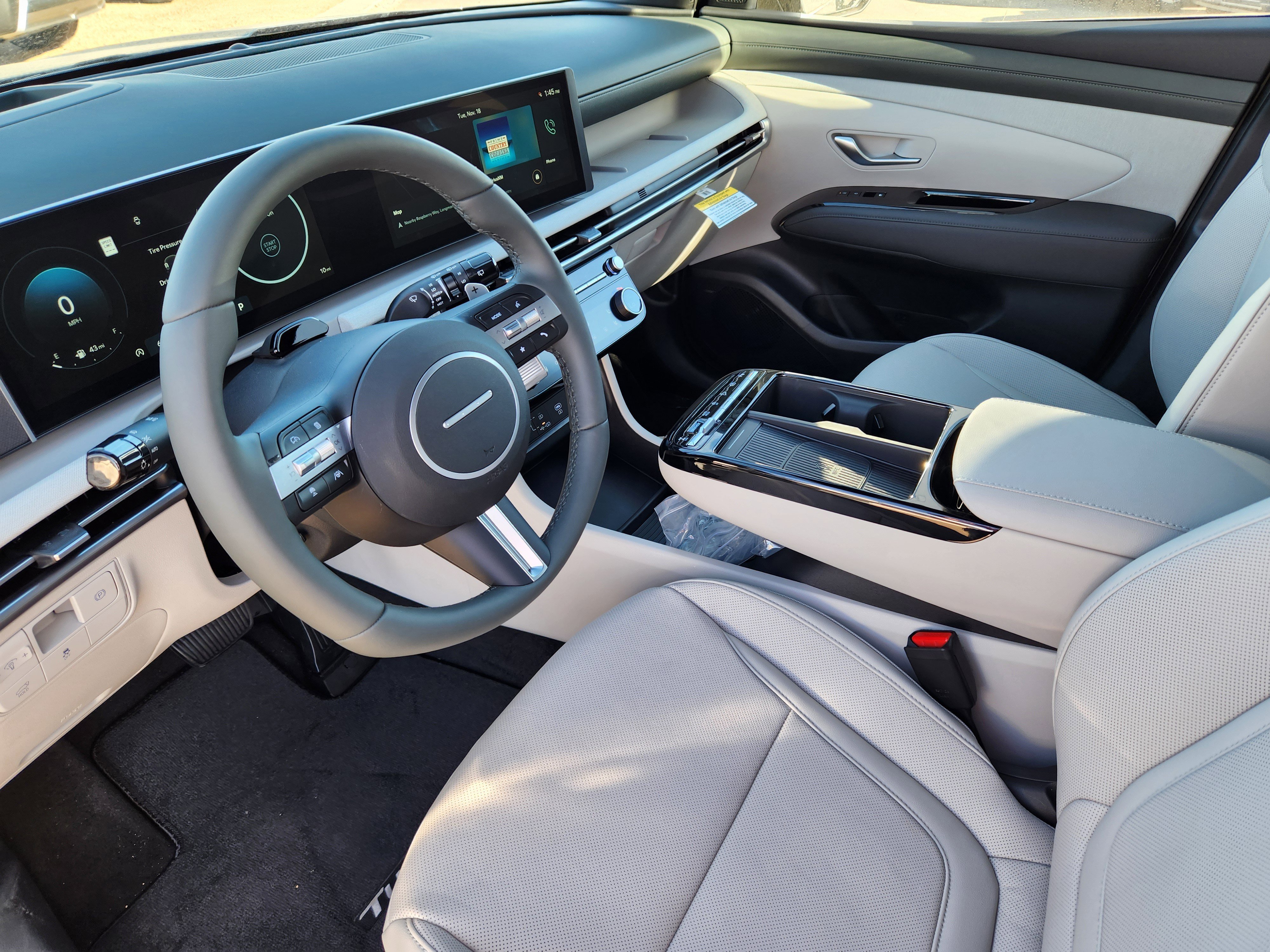 New 2026 Hyundai Tucson Limited image 8