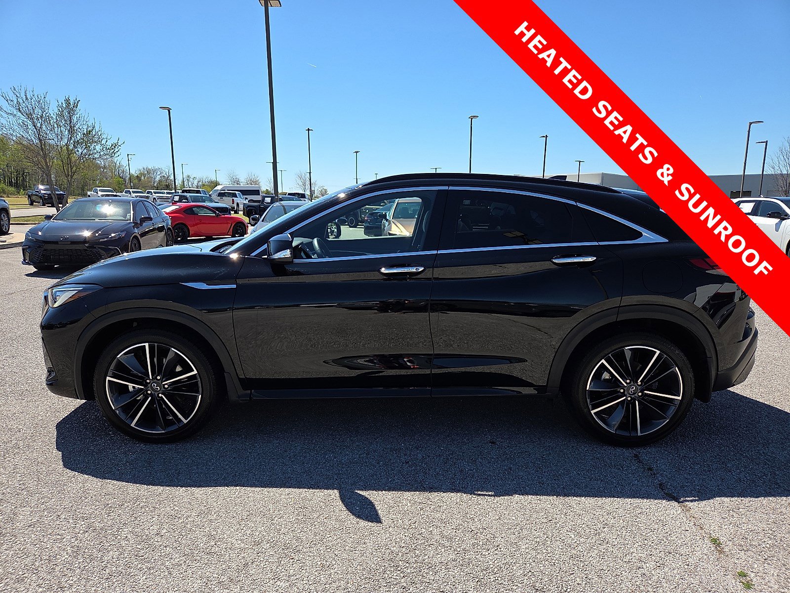 Used 2025 INFINITI QX55 Luxe w/ Cargo Package AWD/4WD image 3
