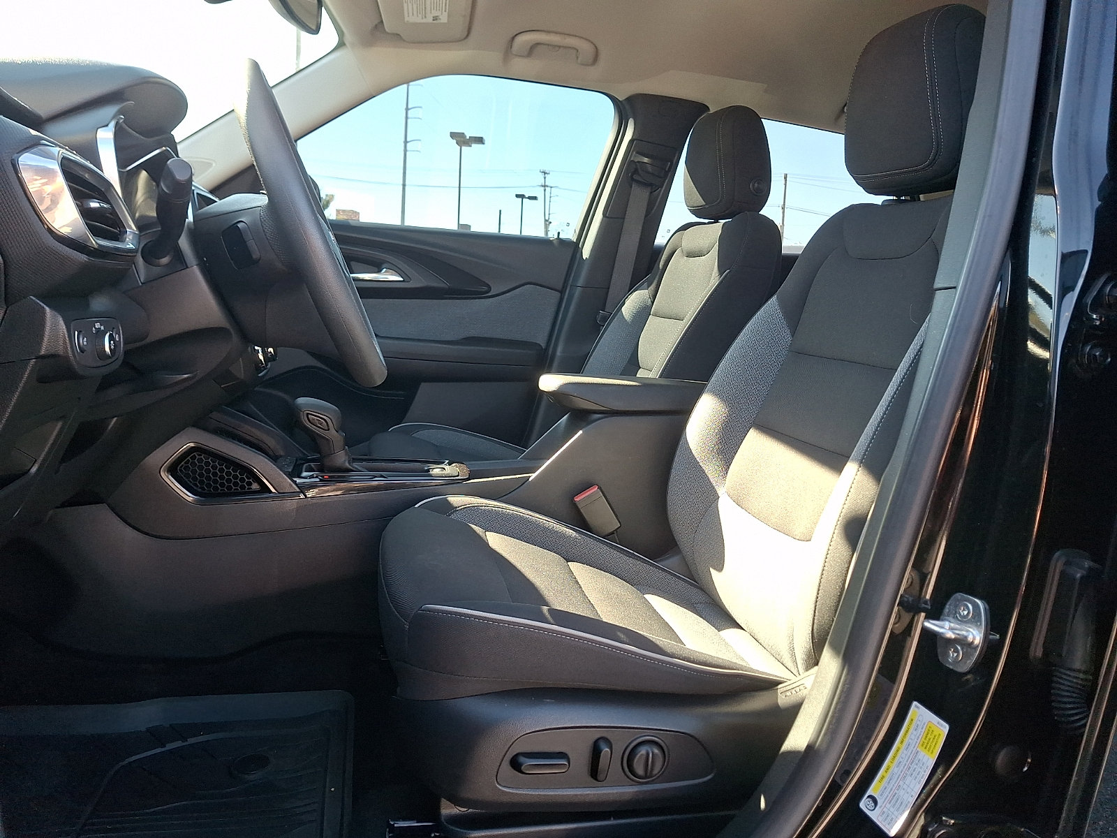 Certified 2023 Chevrolet TrailBlazer LT w/ Convenience Package AWD/4WD image 14