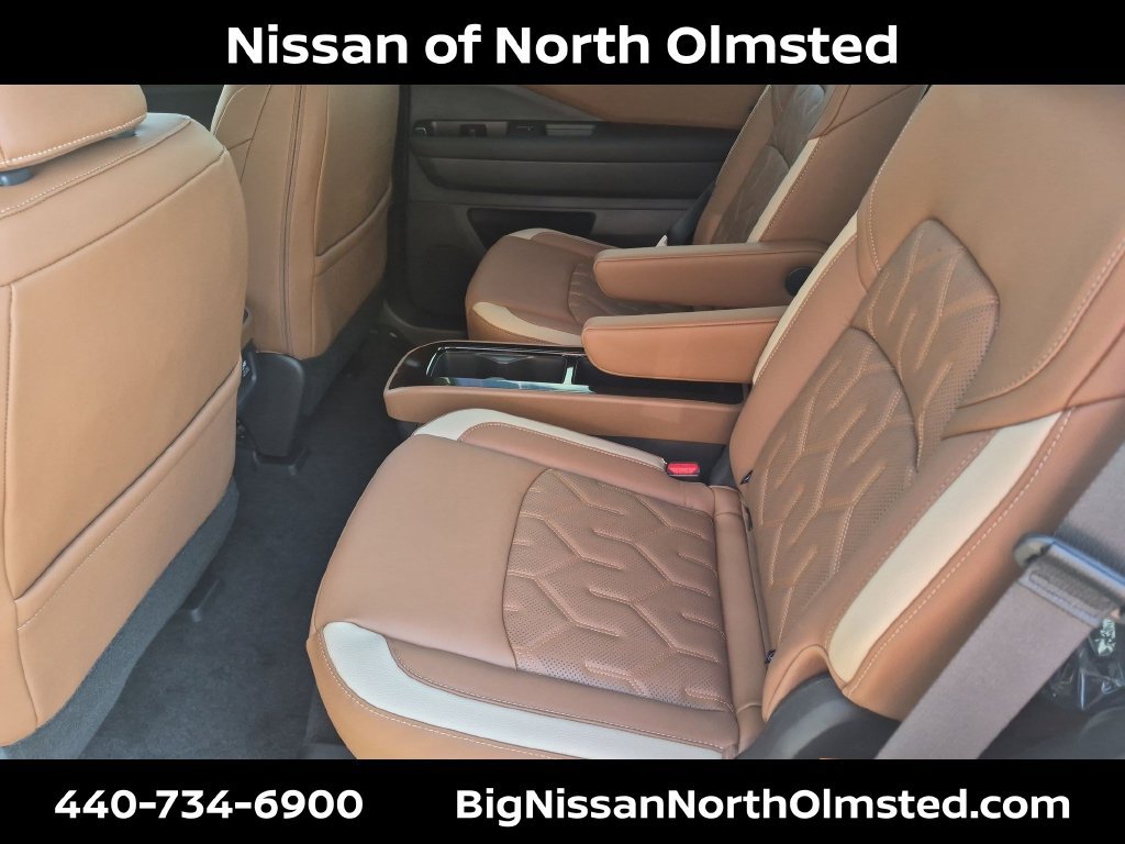 New 2026 Nissan Pathfinder Platinum AWD/4WD image 17