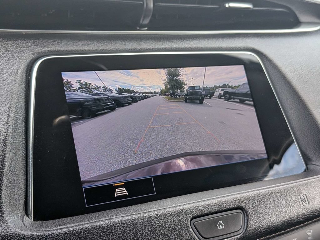 Used 2021 Cadillac XT4 Premium Luxury FWD image 20