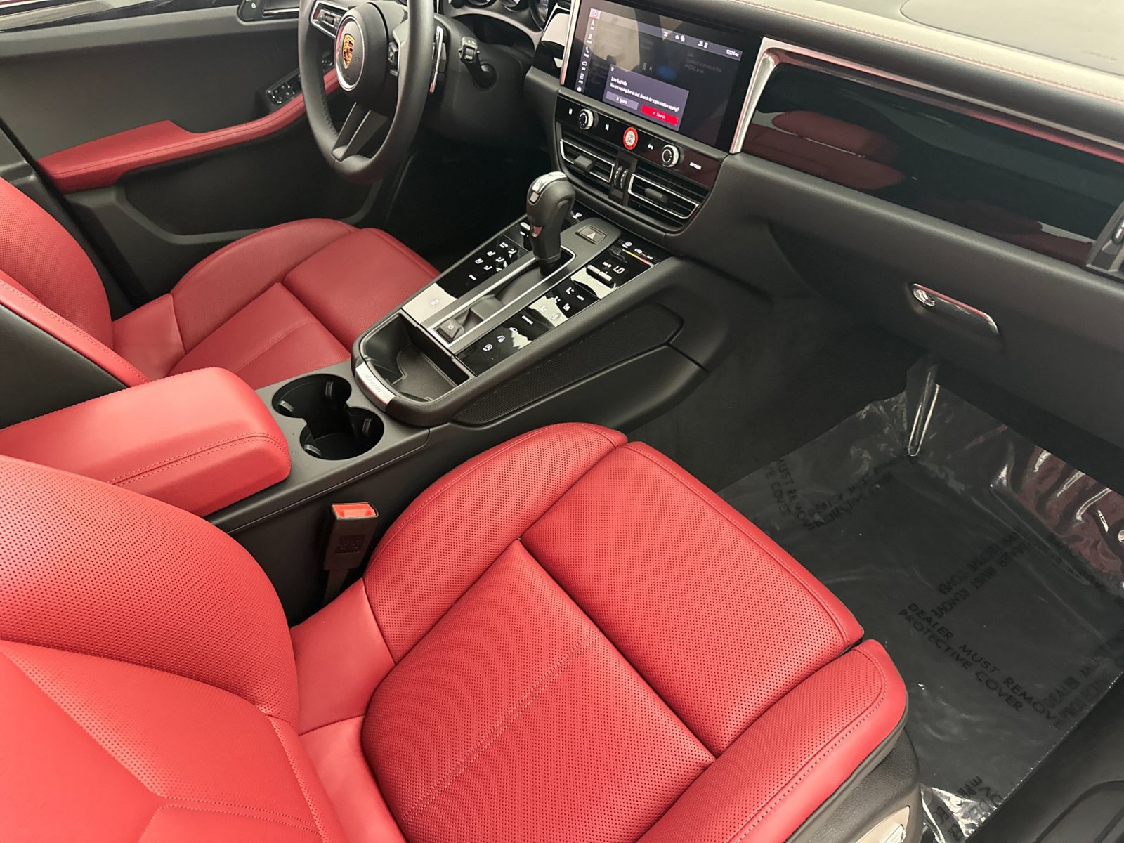 New 2026 Porsche Macan AWD/4WD image 16
