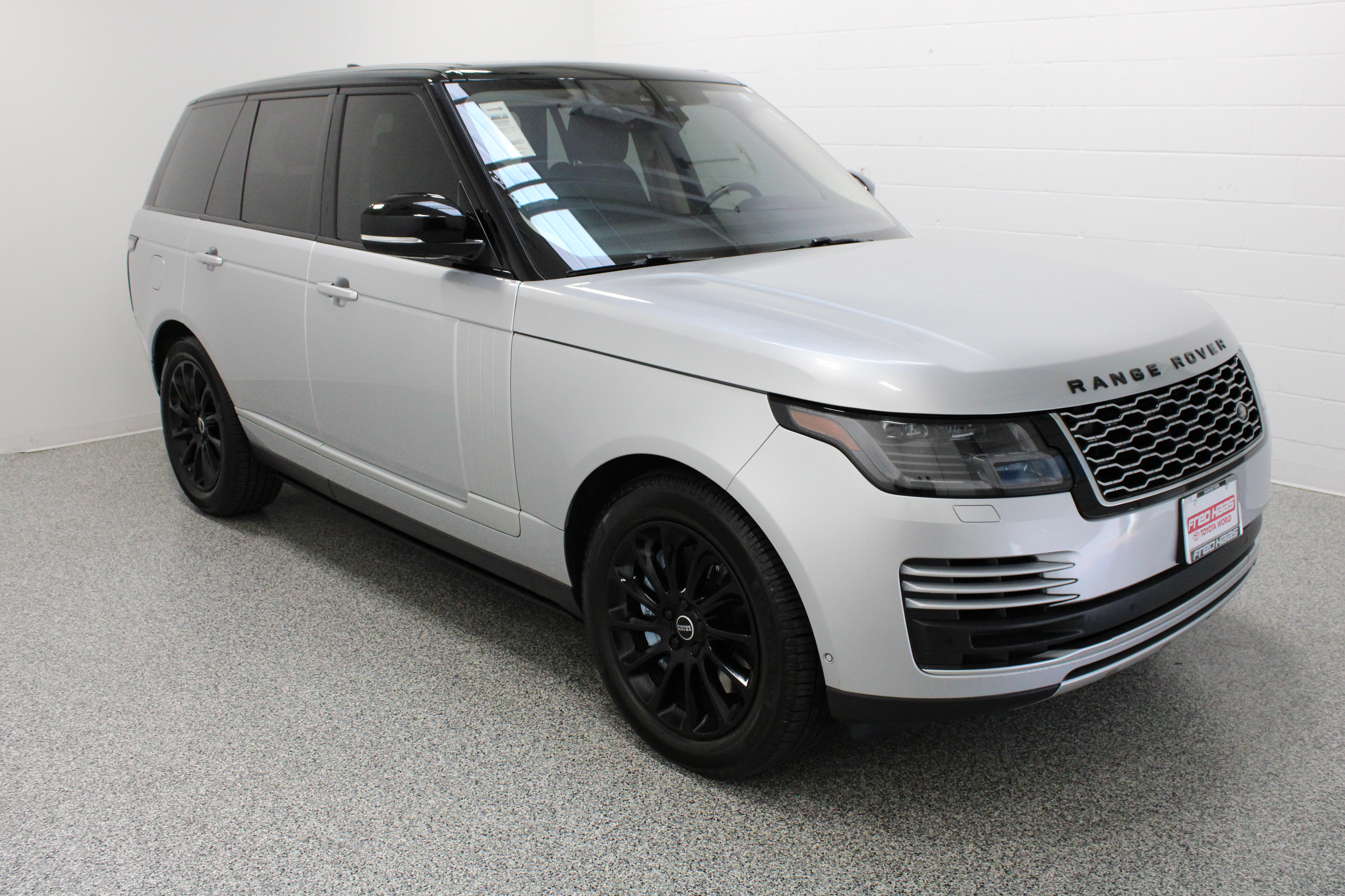 Used 2019 Land Rover Range Rover HSE AWD/4WD image 4