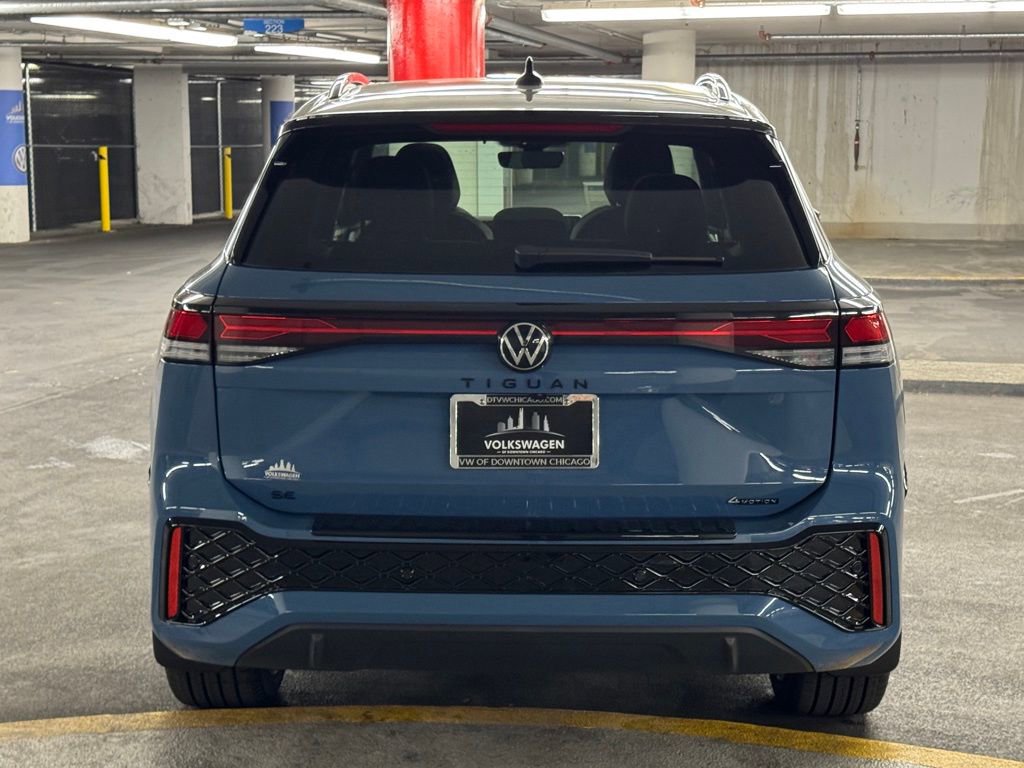 New 2025 Volkswagen Tiguan SE R-Line image 35
