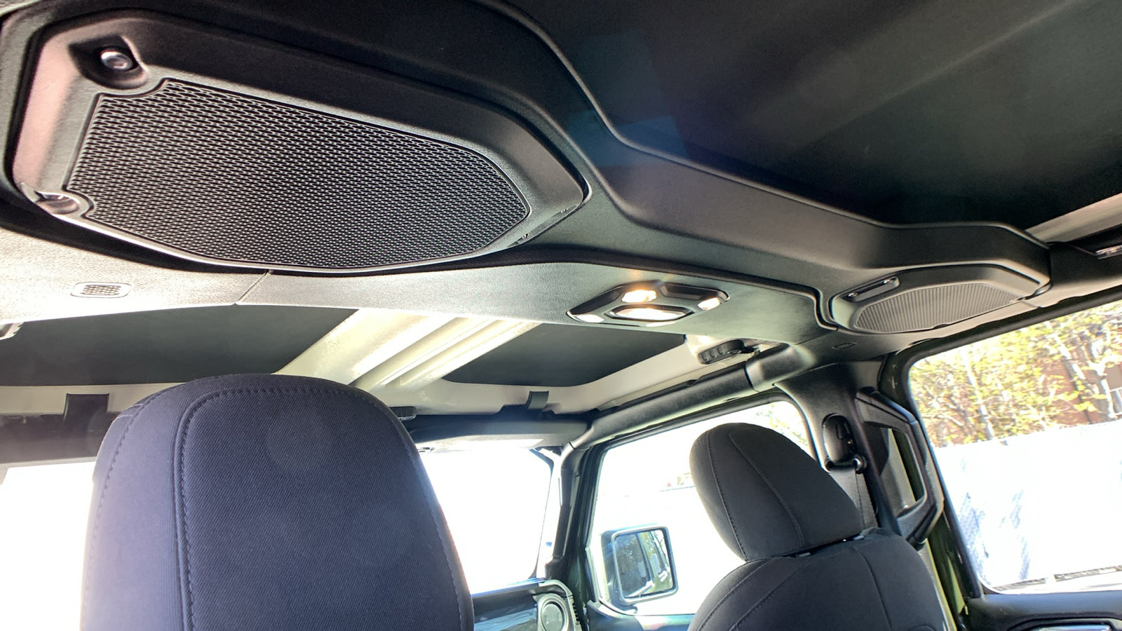 Used 2022 Jeep Wrangler Unlimited Sport AWD/4WD image 24