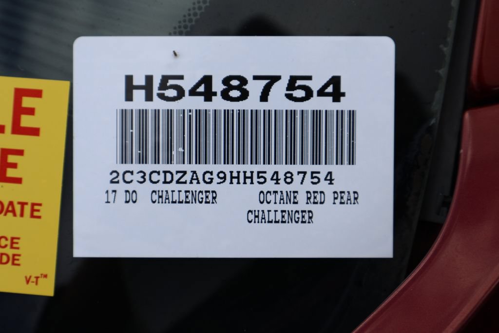 Used 2017 Dodge Challenger SXT RWD image 7