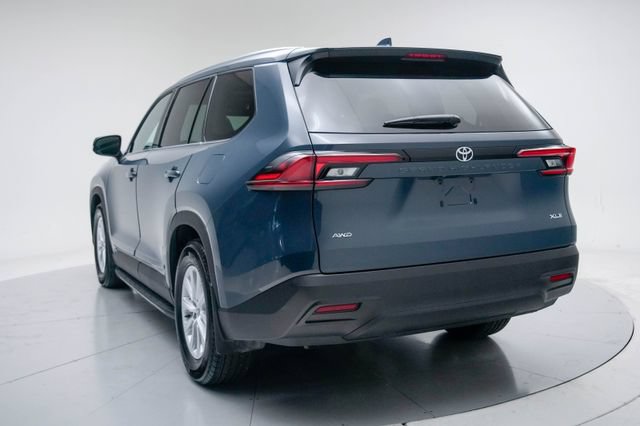 Used 2025 Toyota Grand Highlander AWD image 7