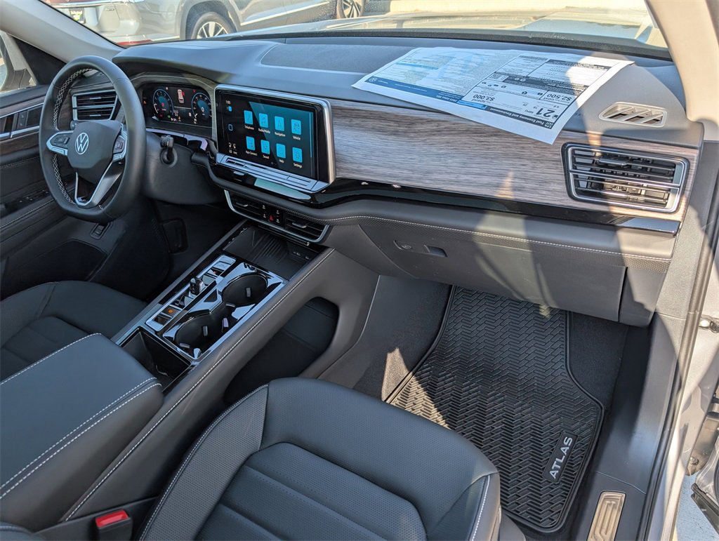 New 2025 Volkswagen Atlas SEL image 33