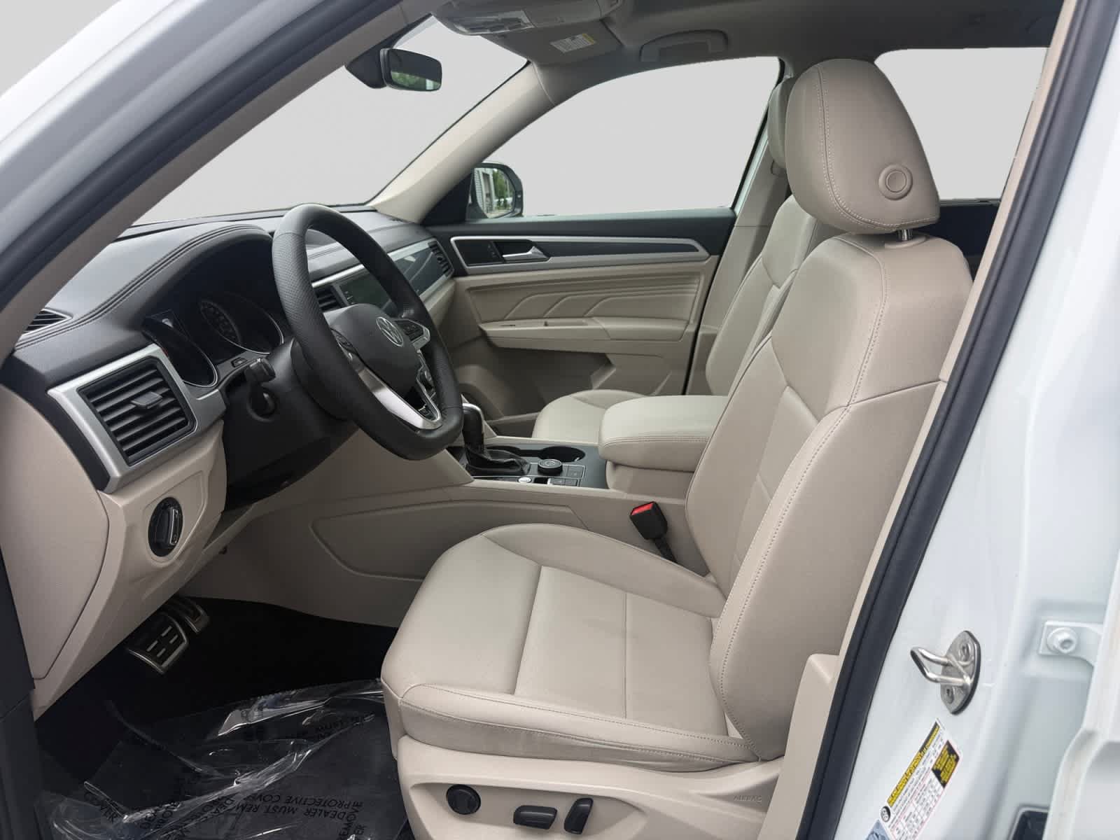 Used 2021 Volkswagen Atlas SE w/ Panoramic Sunroof Package AWD/4WD image 10