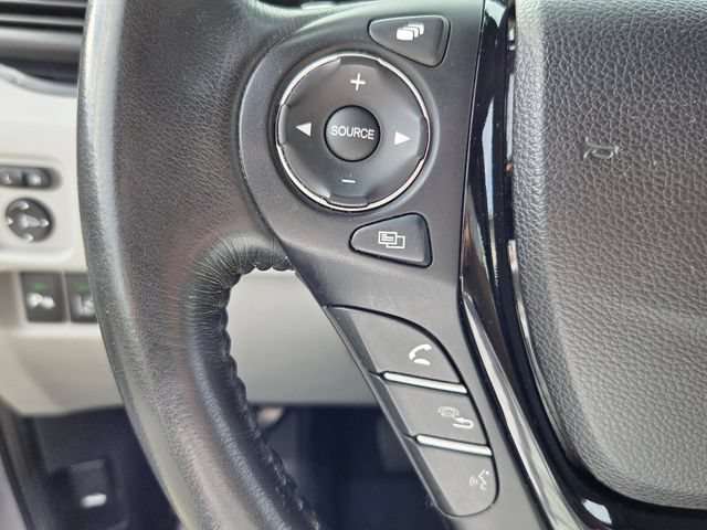 Used 2016 Honda Pilot Touring image 29