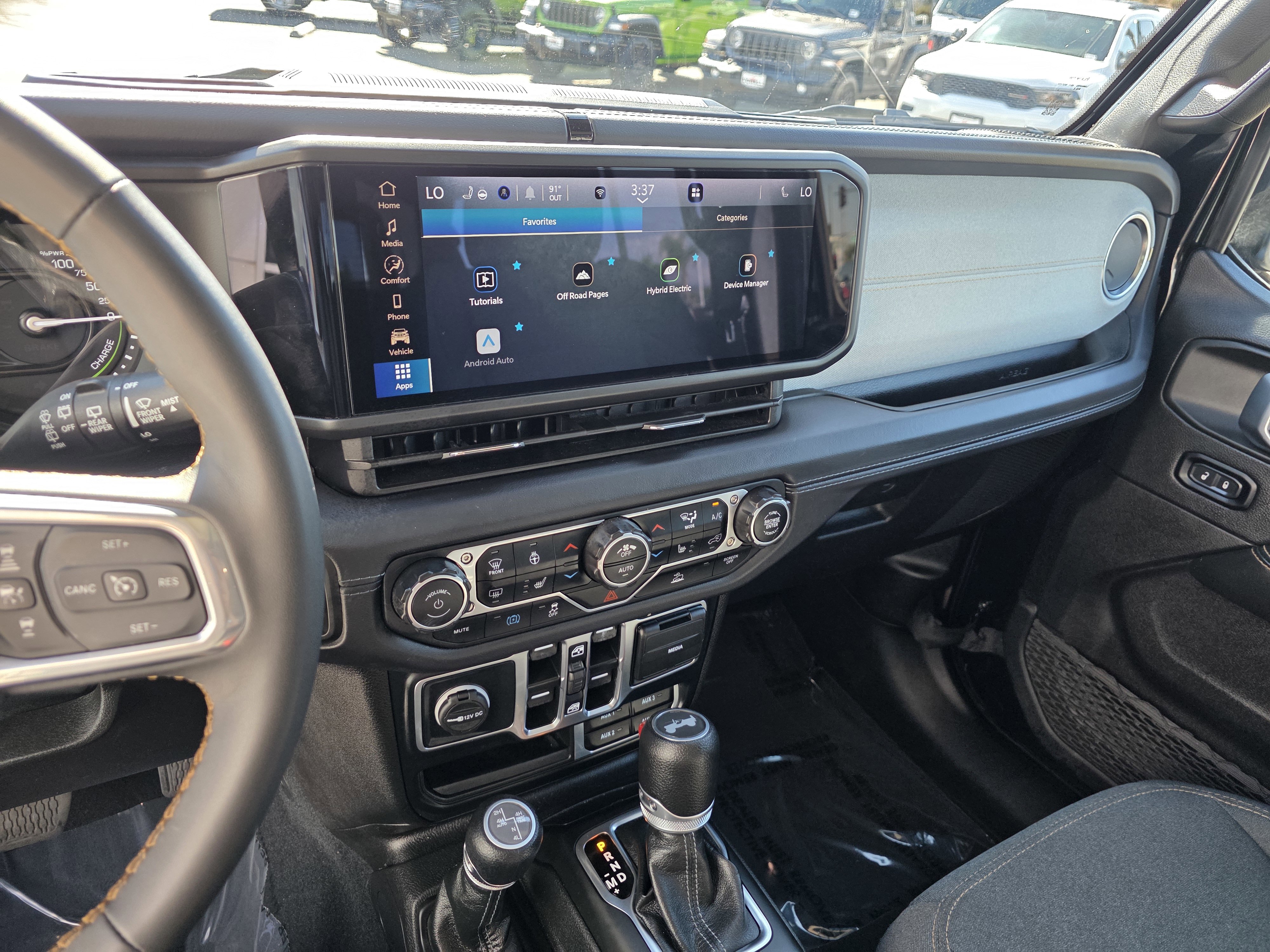 Certified 2024 Jeep Wrangler Sahara image 13