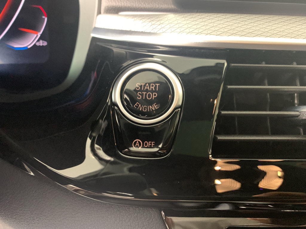 Used 2020 BMW 530i xDrive w/ M Sport Package AWD/4WD image 17