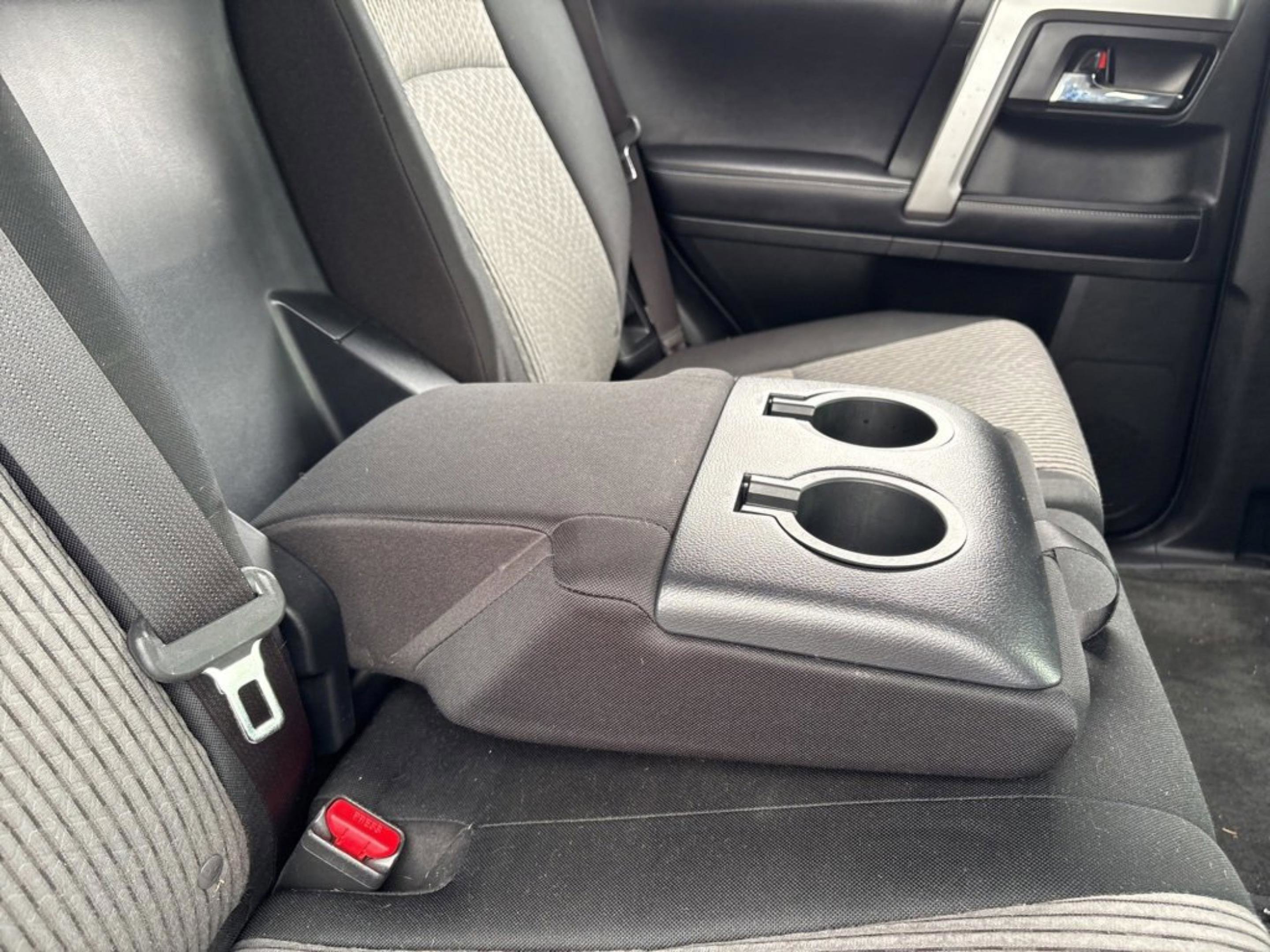 Used 2018 Toyota 4Runner SR5 image 32