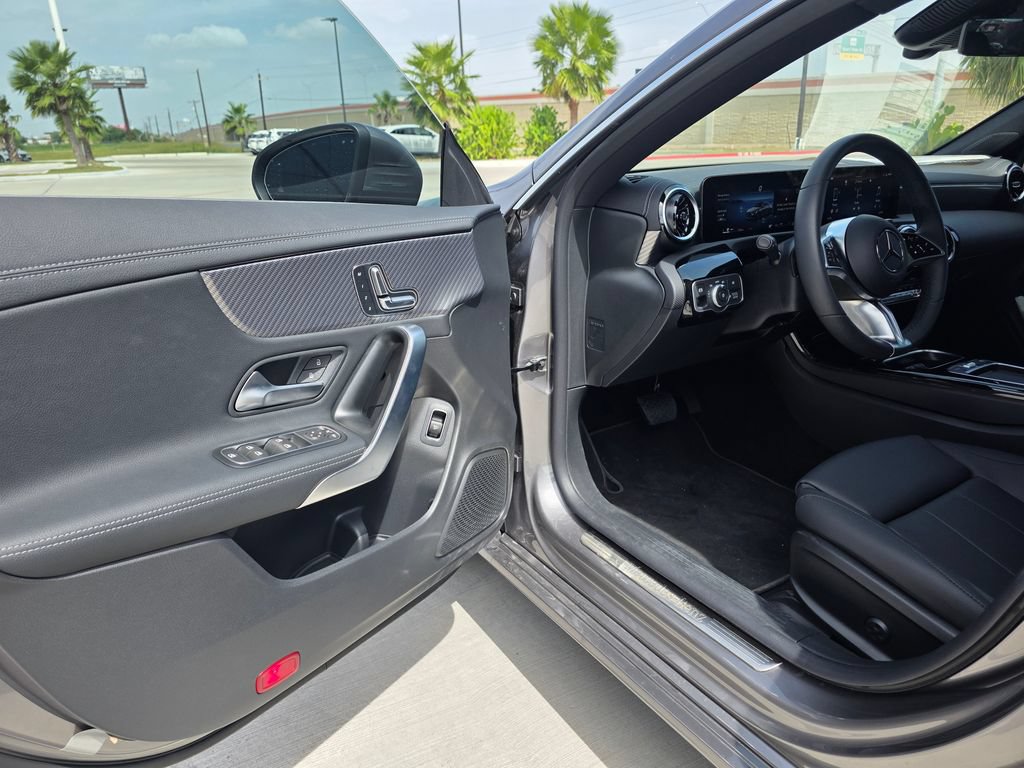 Certified 2026 Mercedes-Benz CLA 250 image 10