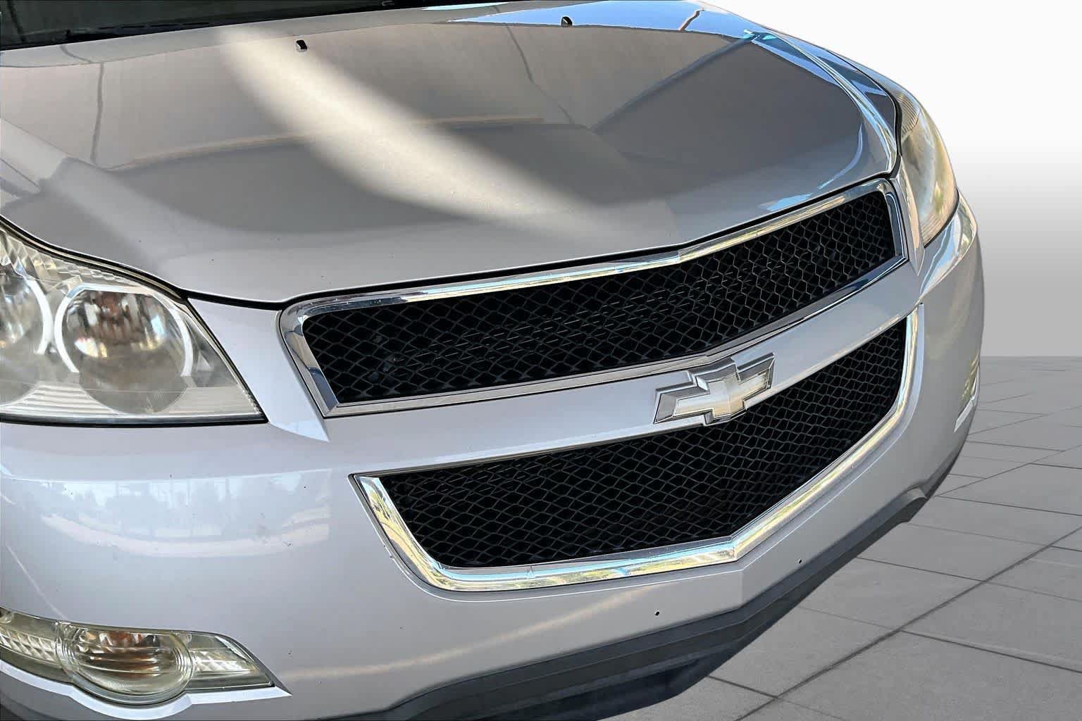 Used 2012 Chevrolet Traverse LT FWD image 28